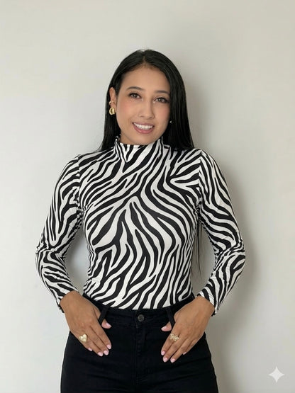 Basica cuello alto manga larga