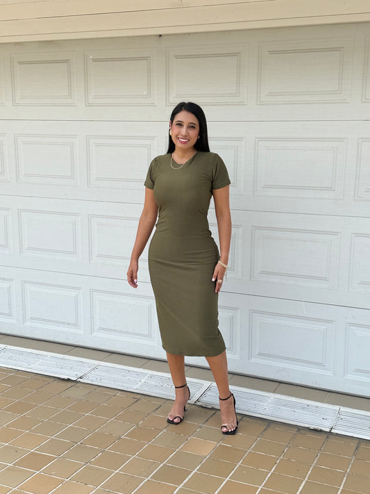 VESTIDO CLASICO MANGA CORTA