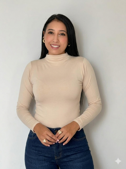 Basica cuello alto manga larga