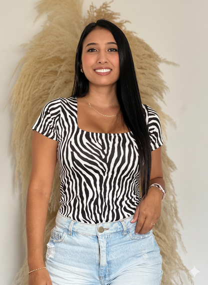 BASICA RECTA MANGA CORTA